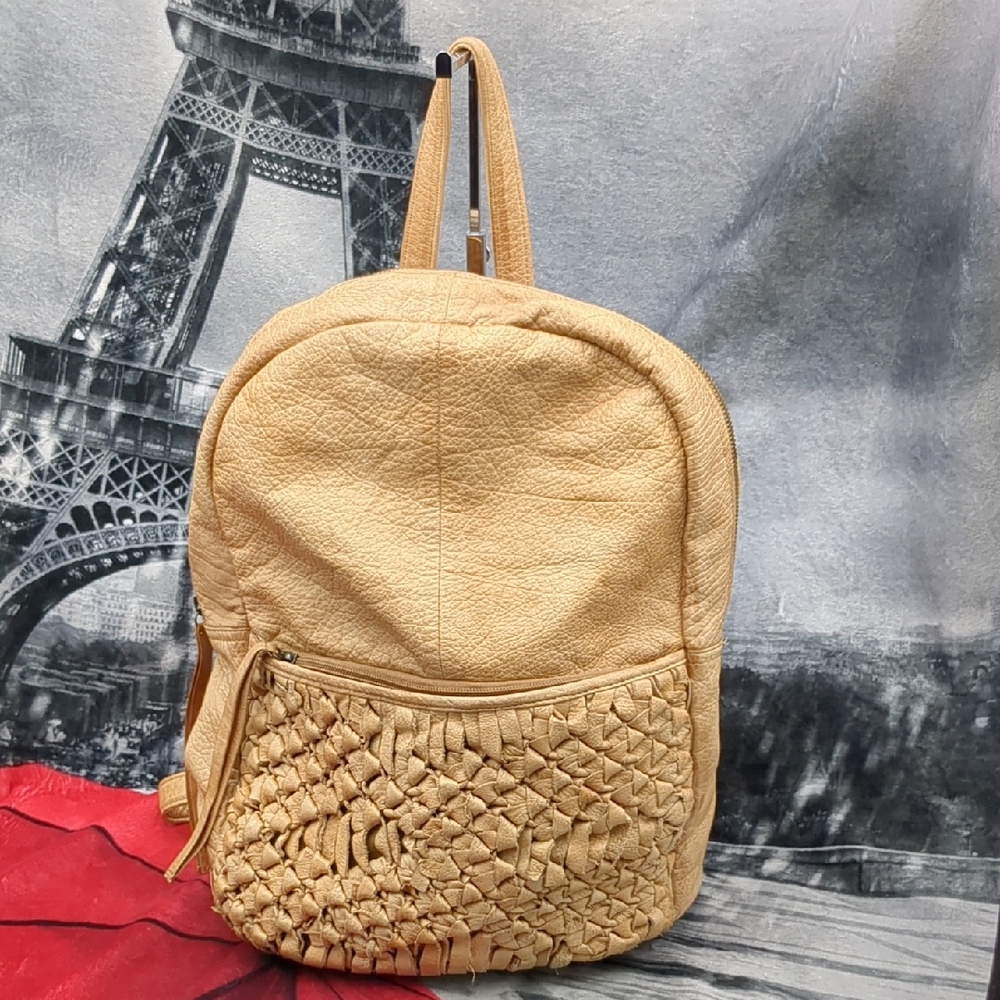 Day & Mood Tan Berry Backpack